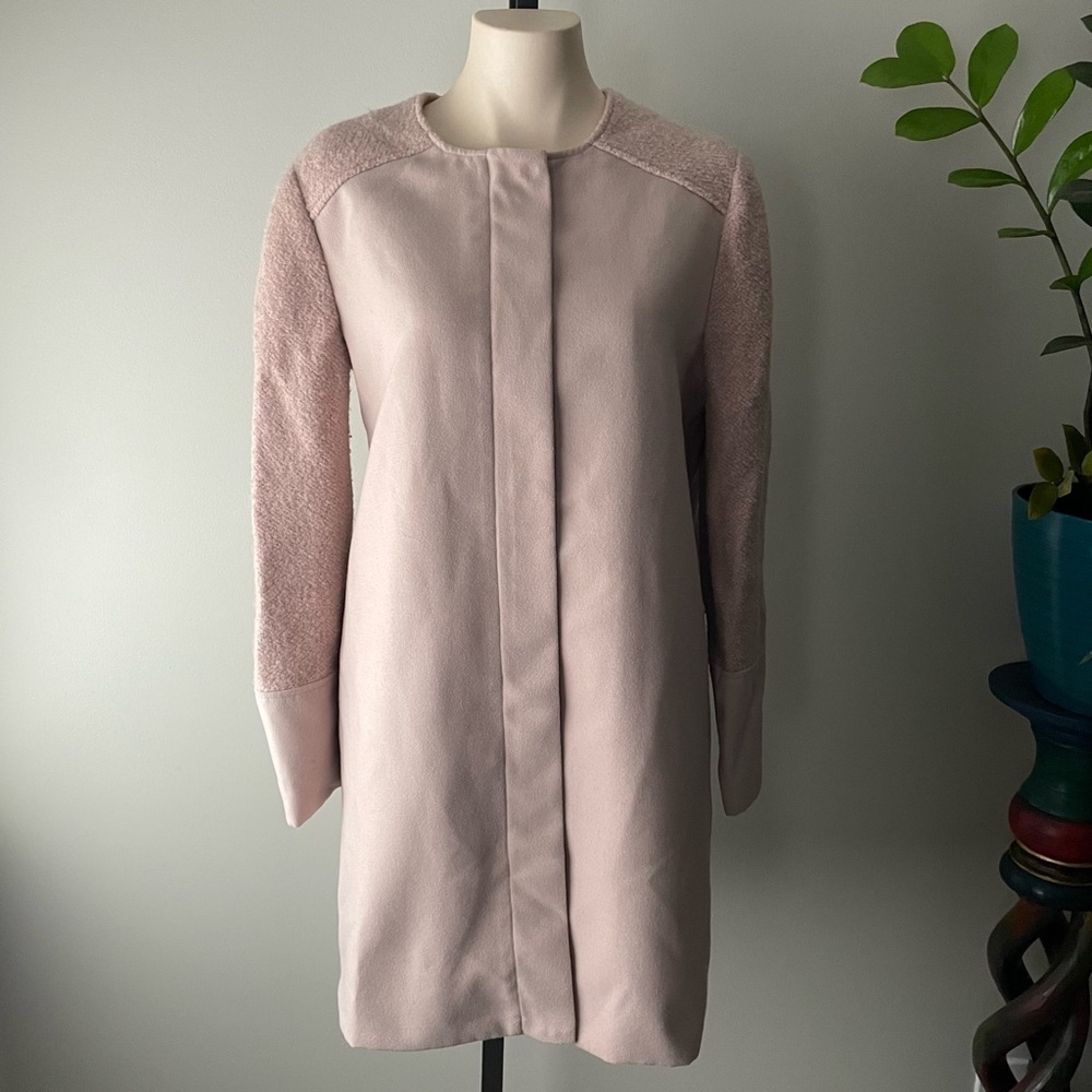 Cupcakes and Cashmere Light Blush Pink Overcoat Long Coat Boucle Size Medium